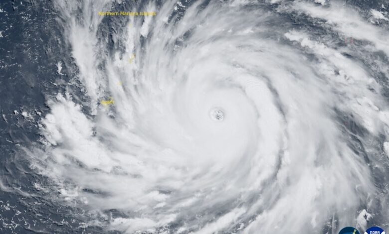 Ráfagas de 315 km/h, daños “catastróficos”… Las islas del Pacífico se preparan para el paso de un supertifón Ráfagas de 315 km/h, daños “catastróficos”… Las islas del Pacífico se preparan para el paso de un supertifón